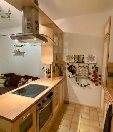 Lovely Apartment In The Centre, Street Level And Inner Yard Helsinki Esterno foto