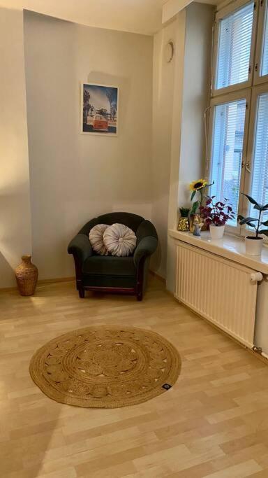 Lovely Apartment In The Centre, Street Level And Inner Yard Helsinki Esterno foto